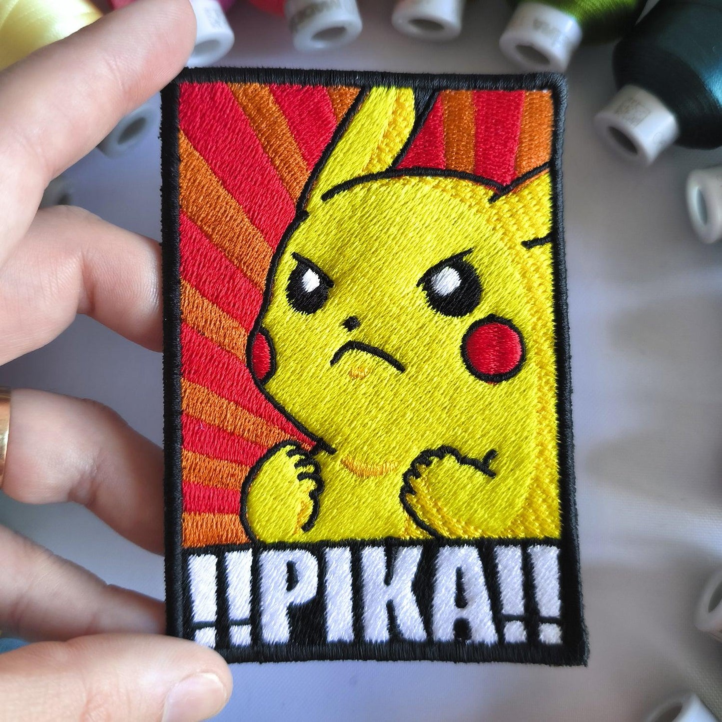 Parche Bordado Anime Pokémon Pikachu 10cm - Valkynea