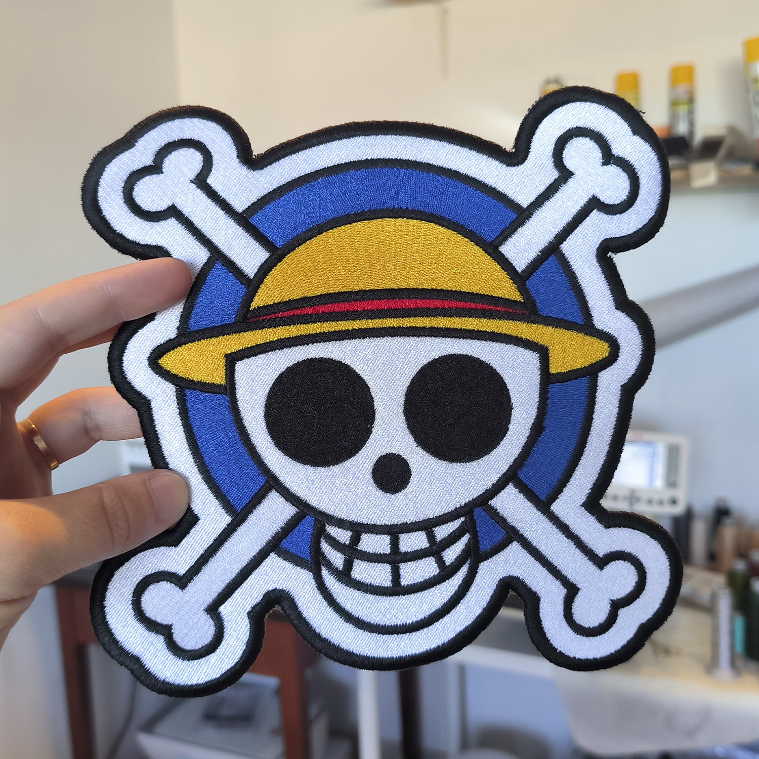 Parche Bordado Anime Calavera One Piece Luffy 9cm - Valkynea