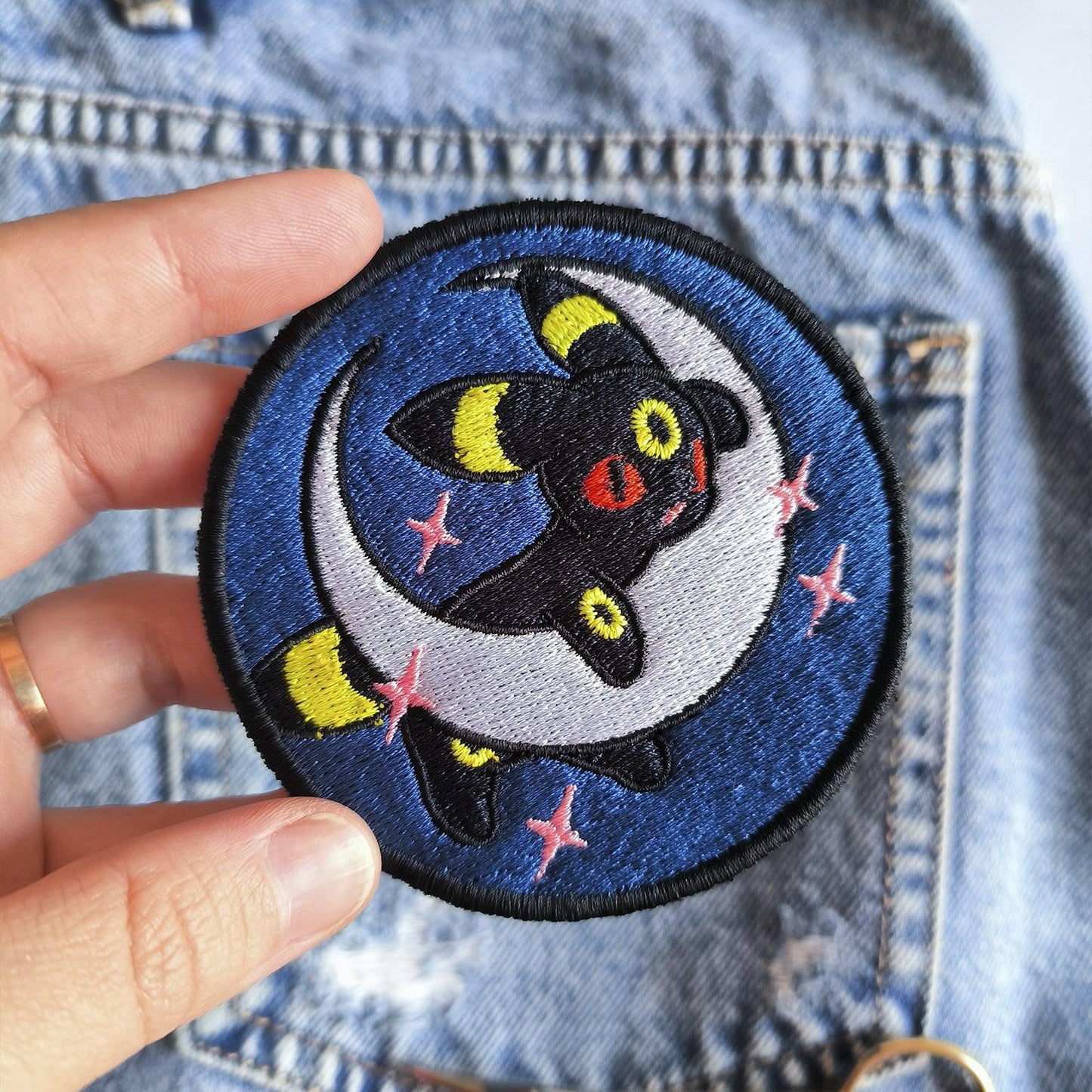 Parche Bordado Anime Umbreon 8cm - Valkynea