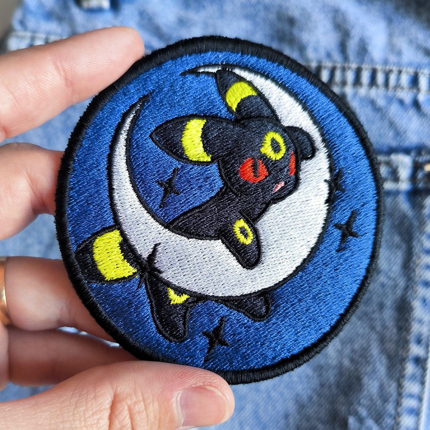 Parche Bordado Anime Umbreon 8cm - Valkynea