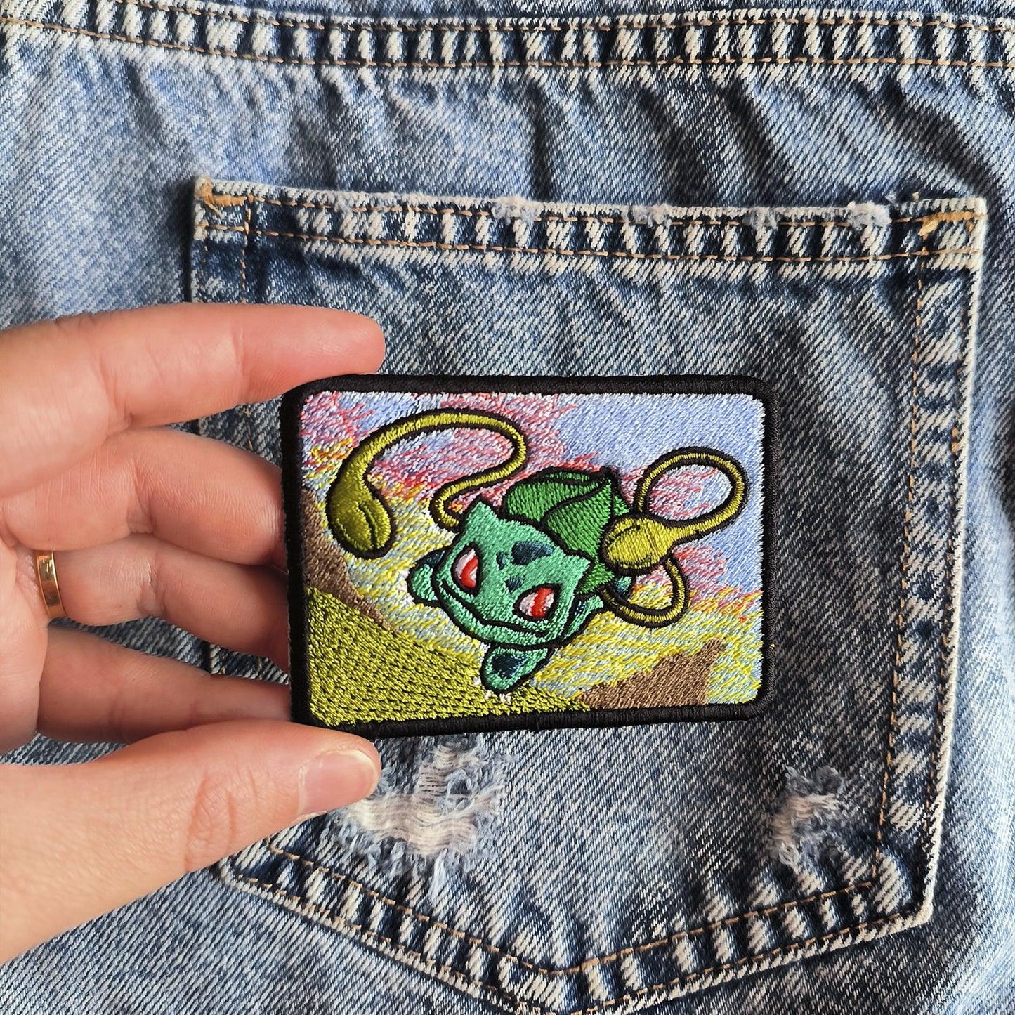 Parche Bordado Anime Pokémon Bulbasaur 7cm - Valkynea
