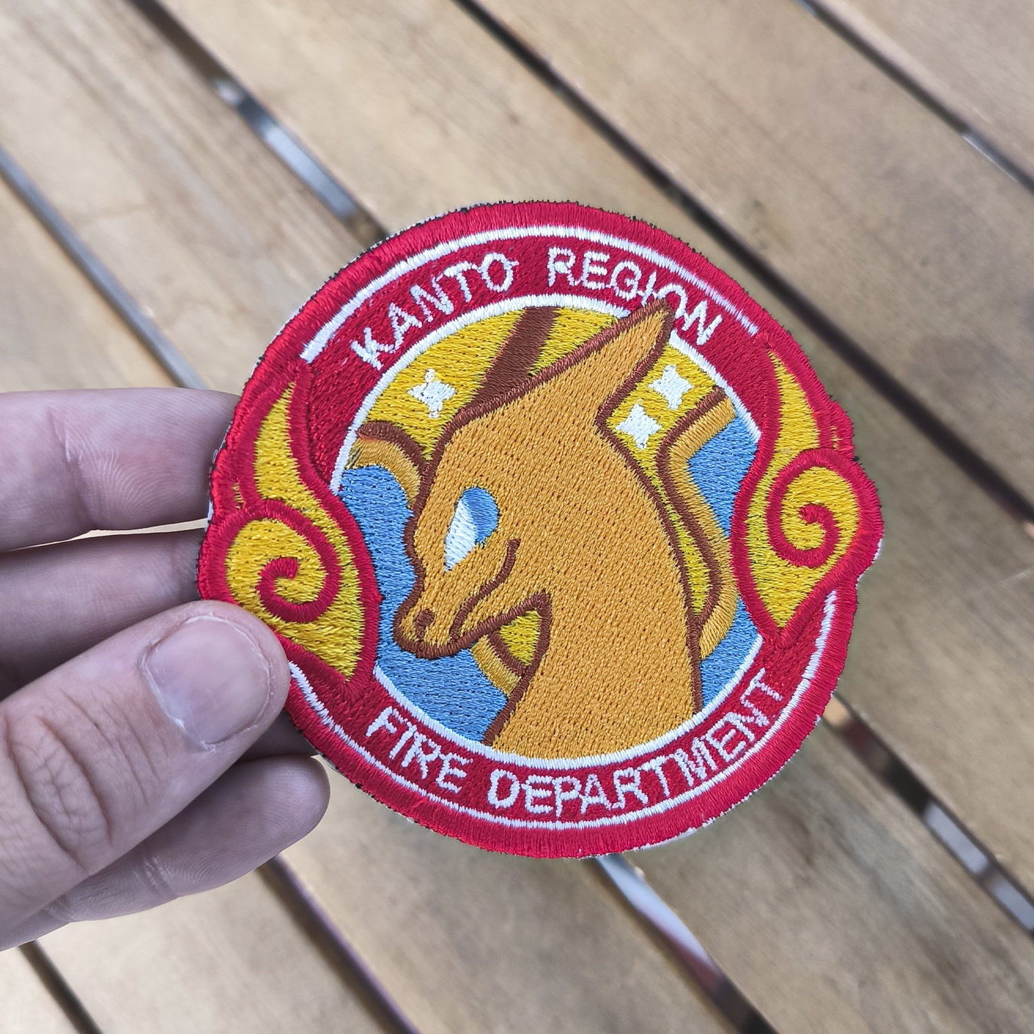 Parche Bordado Anime  Charizard 8cm - Valkynea