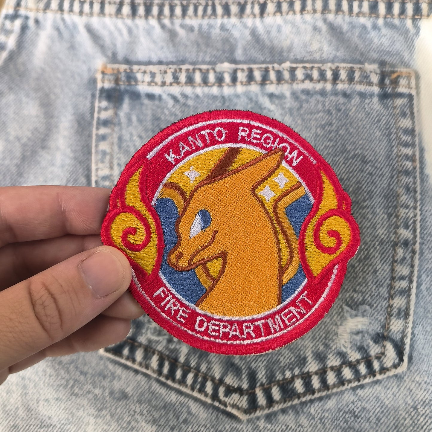 Parche Bordado Anime  Charizard 8cm - Valkynea